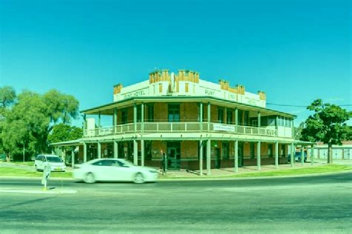 Clara, 31 — Escort in Darlington Point, Australia