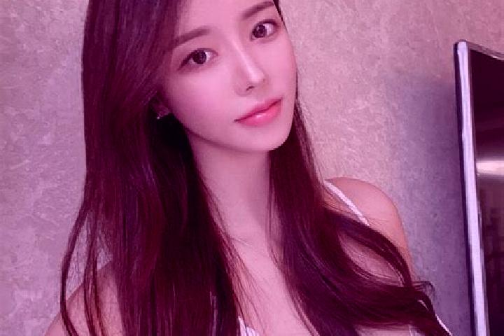 Clara, 31 — Escort in Jiajinlong, China