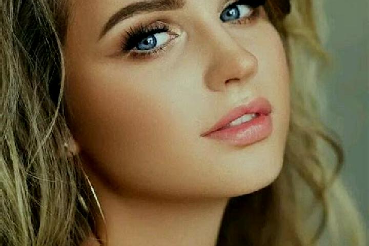 Clara, 32, a dark blonde blue-eyed slavic companion based in Niederlenz. Offering Overnight, Couples, GFE, BDSM. Available for incall and outcall, day and ev...