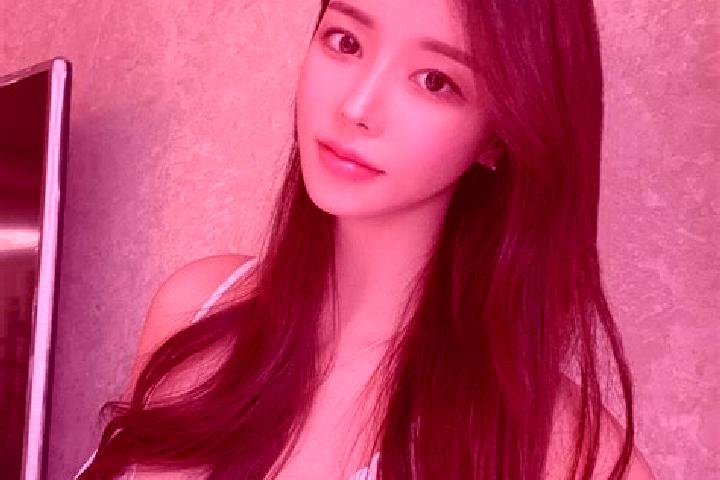 Clara, 32 — Escort in Dalam, Indonesia