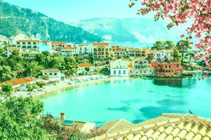 Clara, 32 — Escort in Manolada, Greece