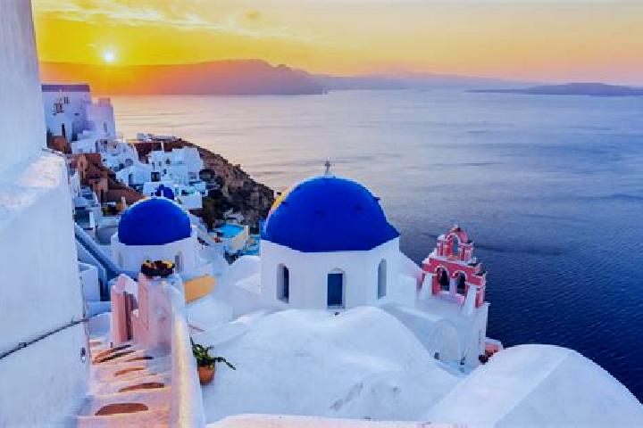 Clara, 32 — Escort in Morfovouni, Greece