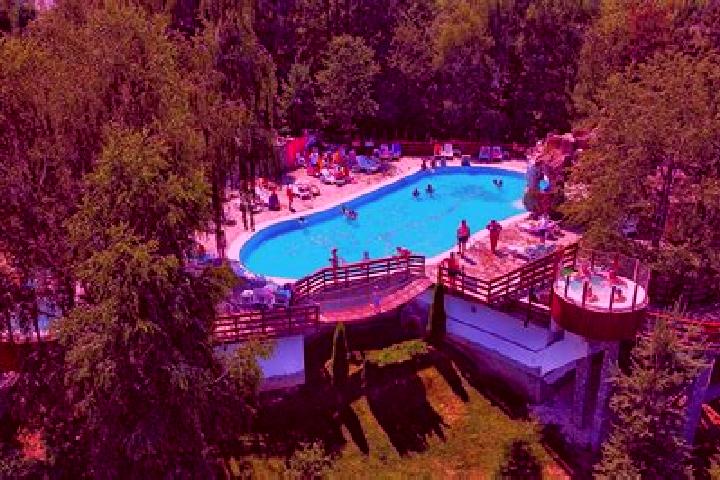 Clara, 32 — Escort in Sannicolau de Munte, Romania