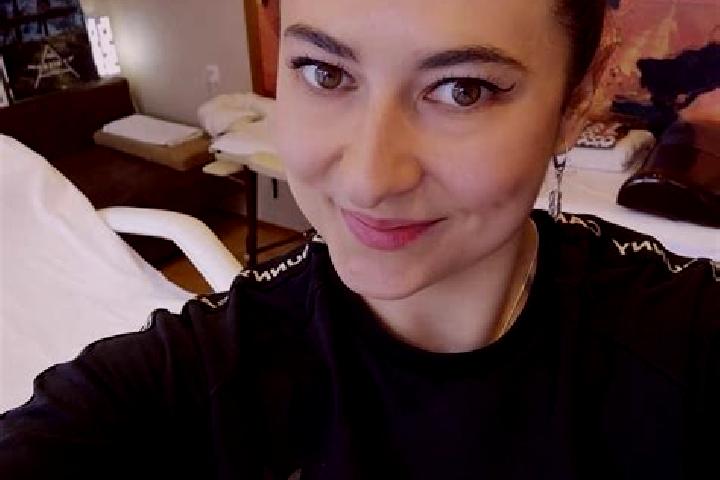 Clara, 33, a black green-eyed european companion based in Ackerman. Offering Roleplay, Fetish, Deep French Kissing, Massage. Available for incall and outcall...
