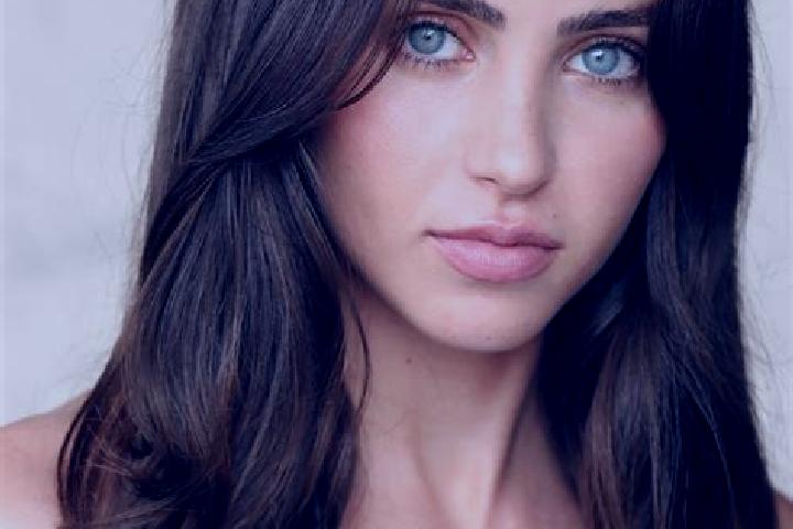Clara, 33, a brunette blue-eyed indian companion based in Lambira. Offering BDSM, CIM, Duos. Available for incall and outcall, day and evening dates.