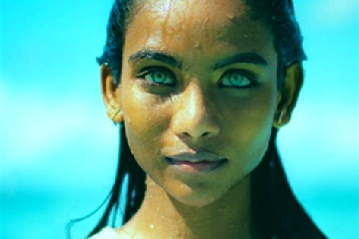 Clara, 33, a chestnut blue-eyed indian companion based in Ceriale. Offering CIM, Overnight, GFE. Available for incall and outcall, day and evening dates.