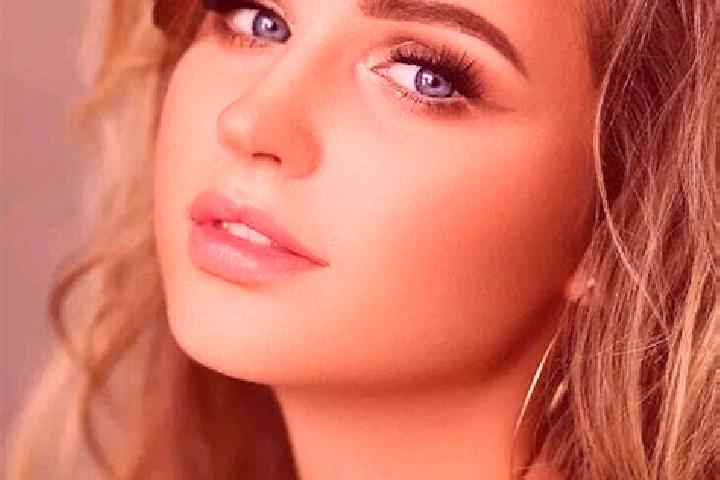 Clara, 33, a dark blonde blue-eyed mixed companion based in Anopino. Offering A-Level, Deep French Kissing, CIM. Available for incall and outcall, day and ev...