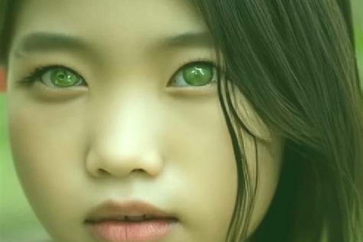 Clara, 33, a red green-eyed asian companion based in Hato Chami. Offering CIM, 69, Party Girl, OWO. Available for incall and outcall, overnight bookings avai...