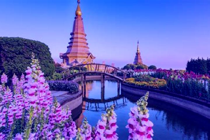 Clara, 33 — Escort in Bua Lai, Thailand