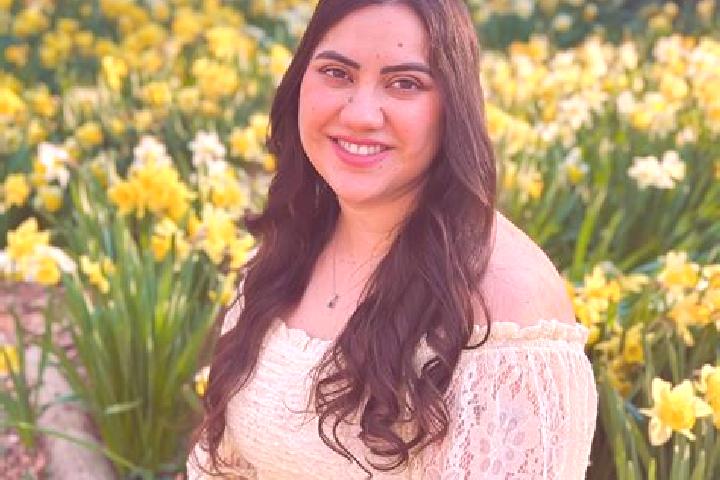 Clara, 33 — Escort in Phillipston, United States