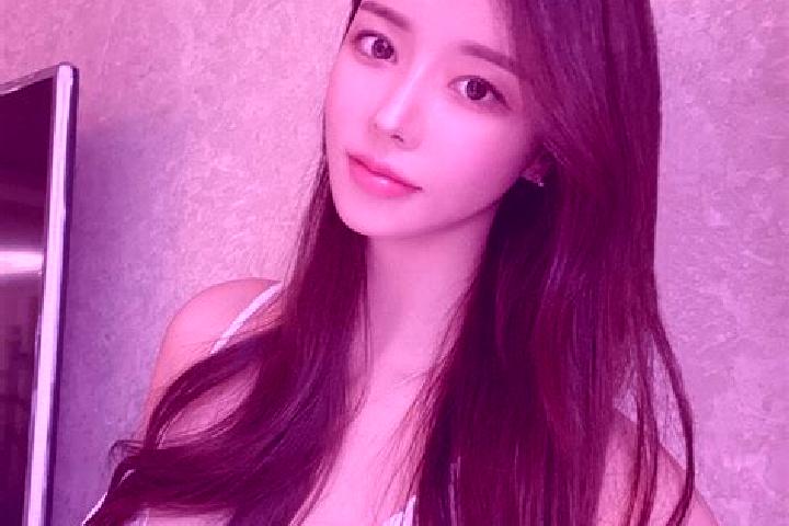 Clara, 33 — Escort in Tieshanlong, China