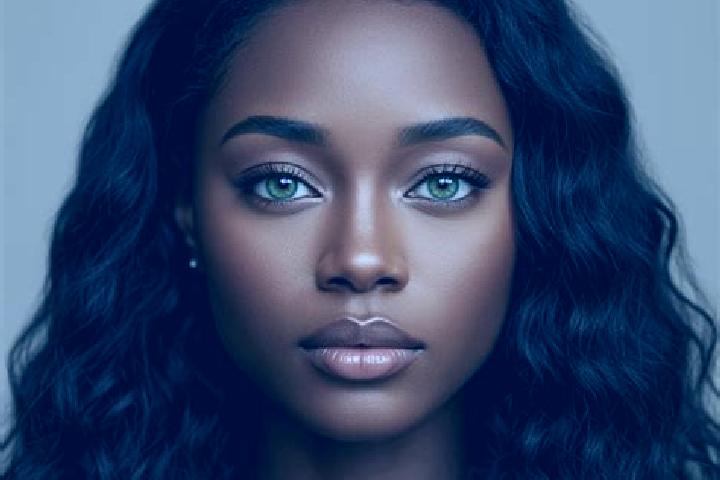 Clara, 34, a auburn green-eyed ebony companion based in Svodin. Offering Domination, Tantra, Deep French Kissing. Available for incall and outcall, day and e...