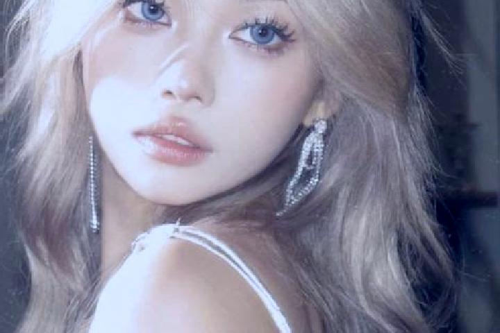 Clara, 34, a blonde blue-eyed asian companion based in Trilport. Offering Tantra, Deep French Kissing, CIM, Girlfriend Experience. Available for incall and o...