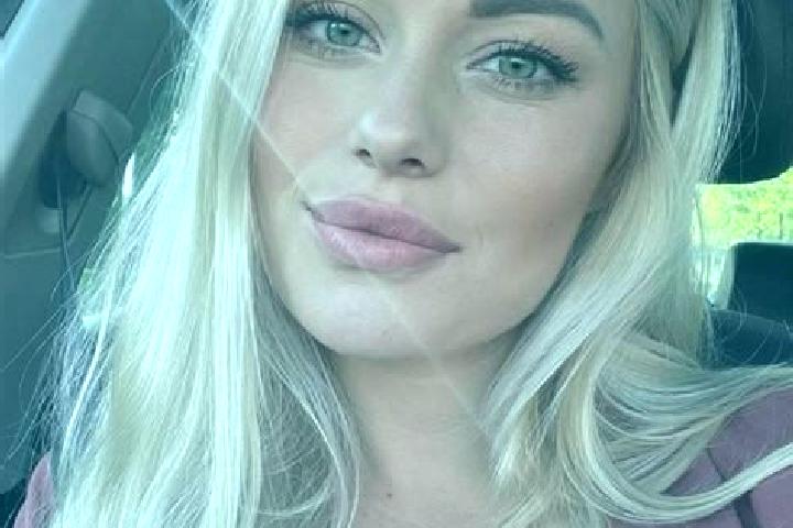 Clara, 34, a blonde hazel-eyed indian companion based in Jiuchao. Offering Couples, Girlfriend Experience, Fetish. Available for incall and outcall, day and ...