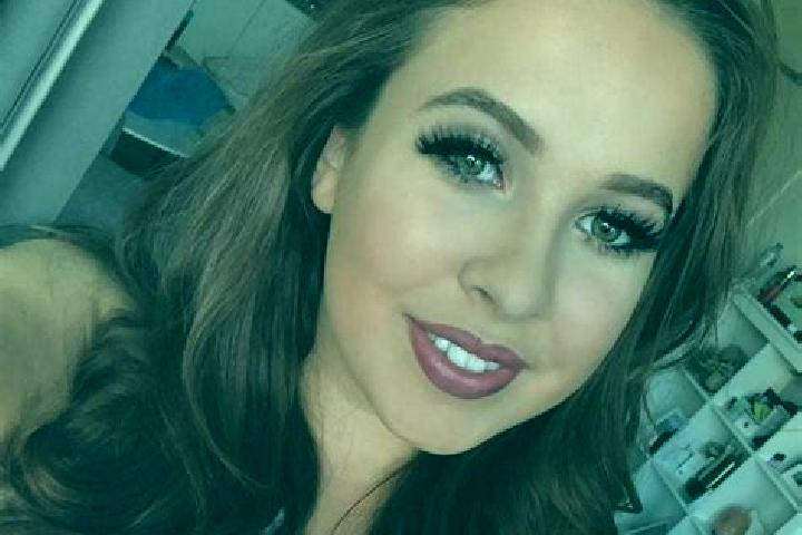 Clara, 34, a brunette amber-eyed middle eastern companion based in Qanat-e Kifteh Givsin. Offering Girlfriend Experience, Deep French Kissing, OWO, Stripteas...