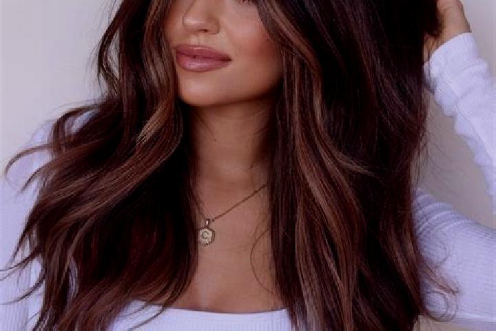 Clara, 34, a chestnut dark-eyed caucasian companion based in Los Puentes. Offering Massage, 69, A-Level. Available for incall and outcall, overnight bookings...