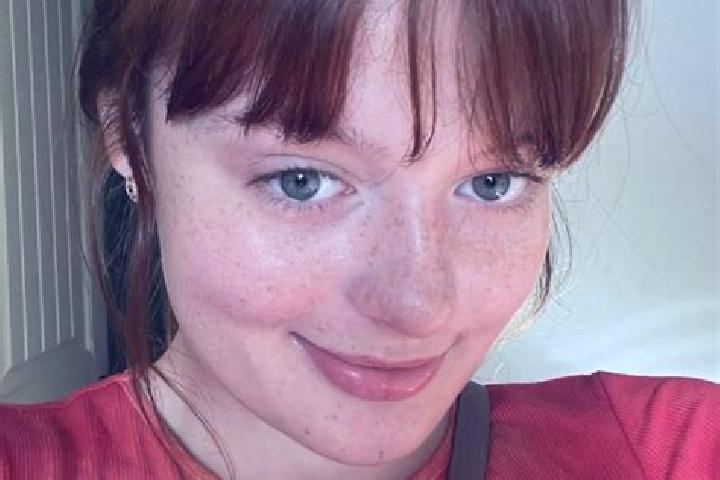 Clara, 34, a red grey-eyed mixed companion based in Lydenburg. Offering Dinner Date, Domination, Fetish, Striptease, 69. Available for incall and outcall, da...