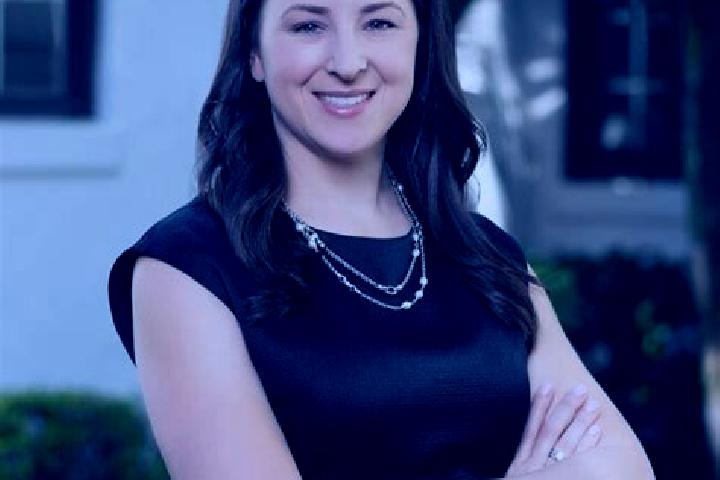 Clara, 34 — Escort in Bay Pines, United States