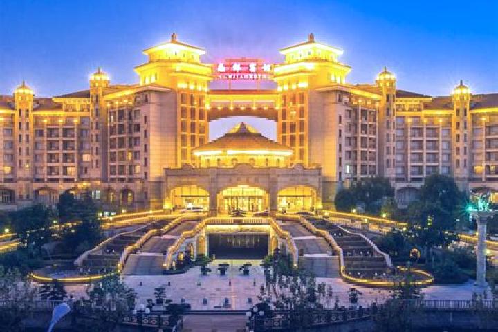 Clara, 34 — Escort in Nanjiao, China