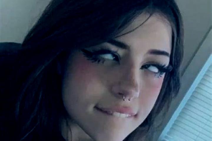 Clara, 35, a black brown-eyed mediterranean companion based in Aiglsbach. Offering Party Girl, GFE, OWO. Available for incall and outcall, overnight bookings...