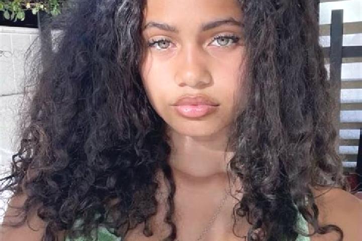 Clara, 35, a black green-eyed mixed companion based in Osek nad Becvou. Offering Domination, OWO, Striptease. Available for incall and outcall, overnight boo...