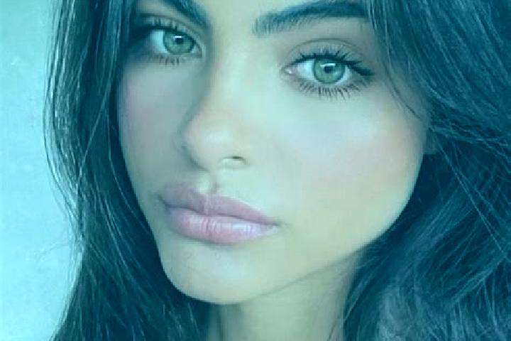 Clara, 35, a red dark-eyed indian companion based in Ghasam. Offering Domination, A-Level, Roleplay, OWO. Available for incall and outcall, overnight booking...