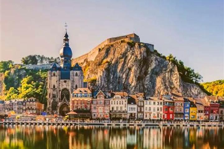 Clara, 35 — Escort in Archennes, Belgium