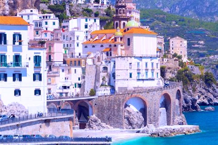 Clara, 35 — Escort in Cola, Italy