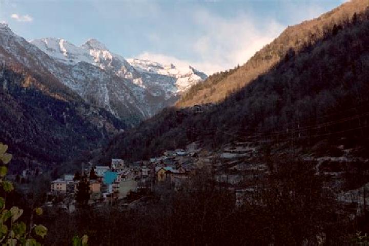 Clara, 35 — Escort in Viganella, Italy