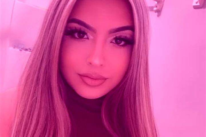 Clara, 36, a blonde brown-eyed latina companion based in Datia. Offering Girlfriend Experience, GFE, 69, Domination. Available for incall and outcall, day an...