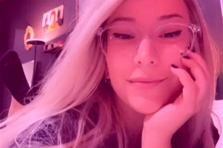 Clara, 36, a blonde grey-eyed middle eastern companion based in Cuilapam de Guerrero. Offering Travel Companion, Couples, Fetish, Domination. Available for i...