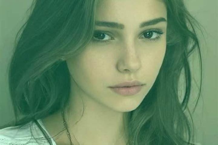 Clara, 36, a chestnut grey-eyed slavic companion based in San Lucas Amalinalco. Offering Domination, Massage, 69, Tantra. Available for incall and outcall, o...