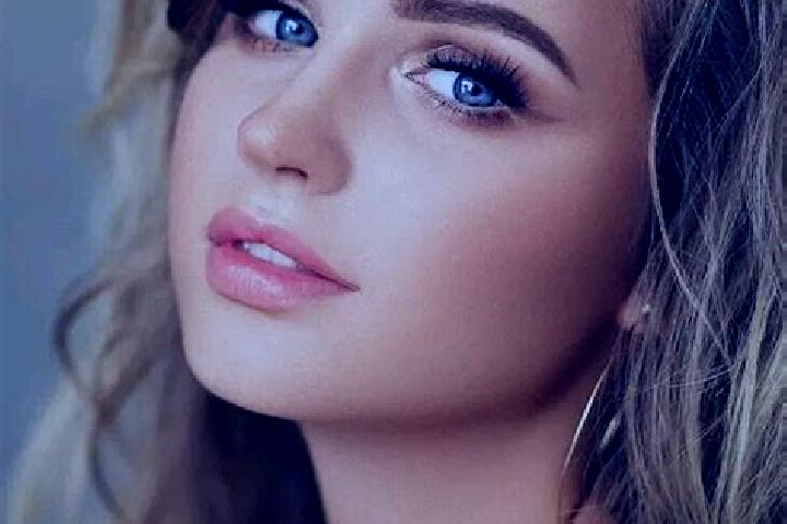 Clara, 36, a dark blonde blue-eyed middle eastern companion based in Tresckow. Offering Dinner Date, Massage, OWO, Overnight. Available for incall and outcal...