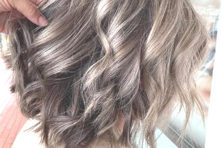 Clara, 36, a dark blonde grey-eyed latina companion based in Vrachia. Offering Duos, Massage. Available for incall and outcall, overnight bookings available.