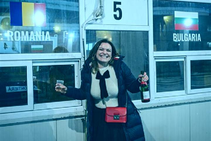 Clara, 36 — Escort in Fiscut, Romania