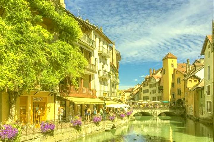 Clara, 36 — Escort in Venables, France
