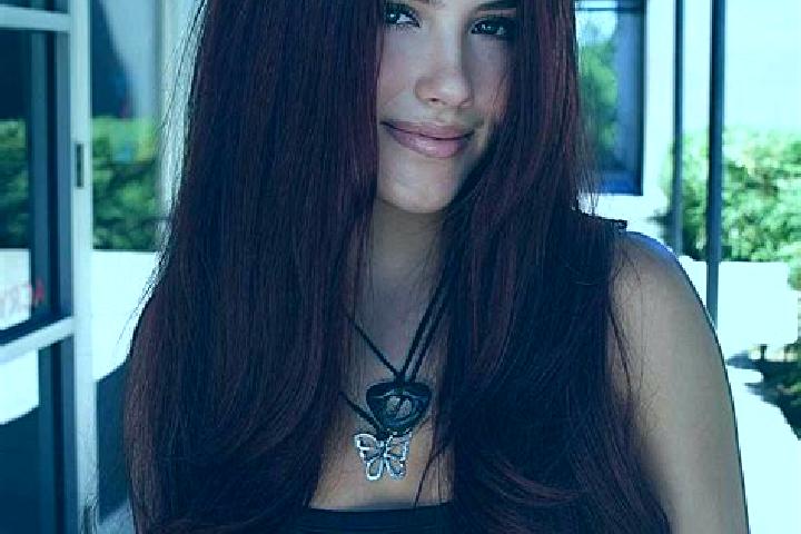 Clara, 37, a auburn dark-eyed indian companion based in Paombong. Offering Striptease, Prostate Massage, CIM, Tantra. Available for incall and outcall, overn...