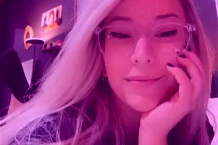 Clara, 37, a blonde amber-eyed ebony companion based in Tam O Shanter Ridge. Offering Roleplay, 69, BDSM. Available for incall and outcall, day and evening d...