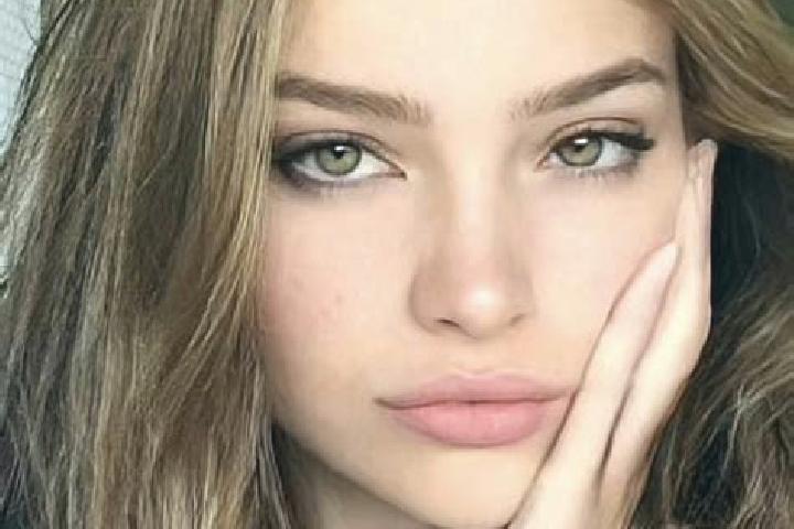 Clara, 37, a blonde hazel-eyed latina companion based in Agioi Anargyroi. Offering GFE, Girlfriend Experience, Tantra, 69. Available for incall and outcall, ...