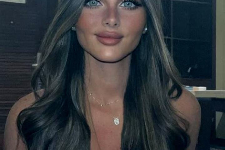 Clara, 37, a brunette dark-eyed mediterranean companion based in Cazzago San Martino-Calino. Offering 69, Travel Companion, A-Level, Couples. Available for i...