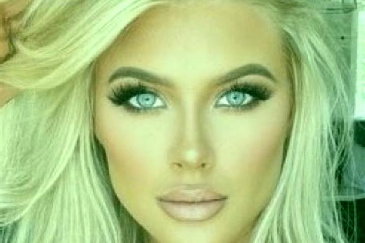 Clara, 37, a platinum blonde grey-eyed european companion based in Tema New Town. Offering Roleplay, Domination, Couples, Tantra. Available for incall and ou...