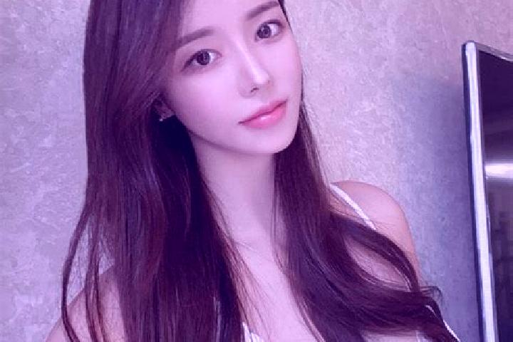 Clara, 37 — Escort in Jiabeiyan, China