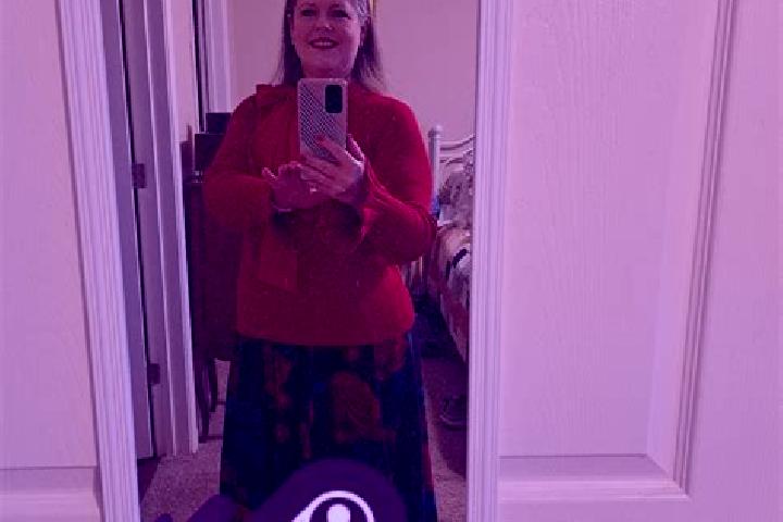 Clara, 37 — Escort in Munfordville, United States
