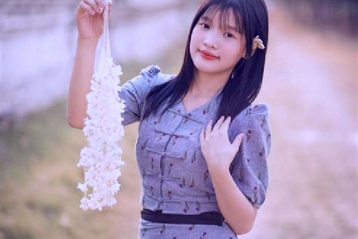 Clara, 37 — Escort in Shwegyin, Myanmar