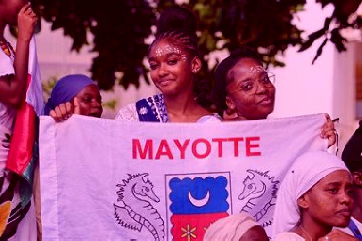 Clara, 37 — Escort in Tsoundzou 1, Mayotte