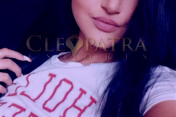 Clara, 38, a brunette dark-eyed caribbean companion based in Kokkinotrimithia. Offering Fetish, CIM, Erotic Massage, OWO, Domination. Available for incall an...