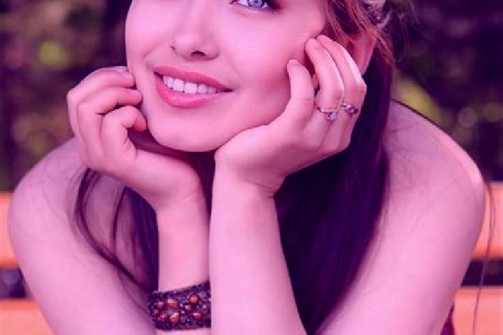 Clara, 38, a chestnut blue-eyed asian companion based in Saxon. Offering Roleplay, 69, Erotic Massage, Massage. Available for incall and outcall, day and eve...