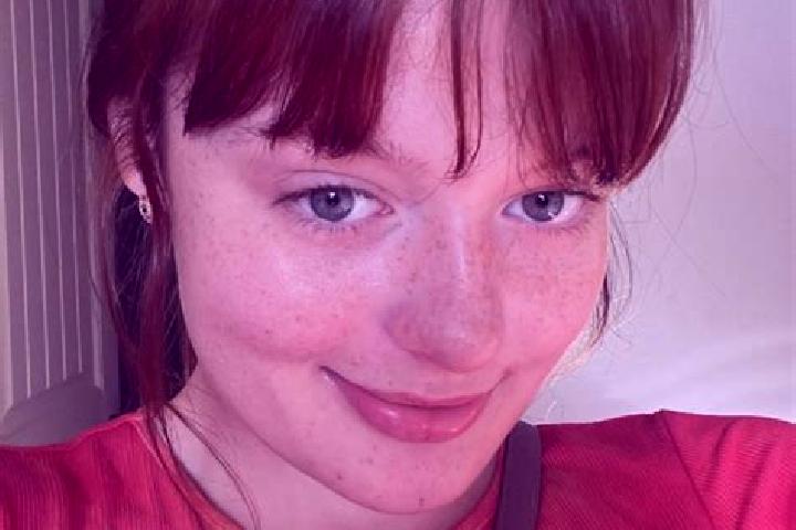 Clara, 38, a red grey-eyed european companion based in Hafshejan. Offering BDSM, CIM, Deep French Kissing, Duos, OWO. Available for incall and outcall, day a...