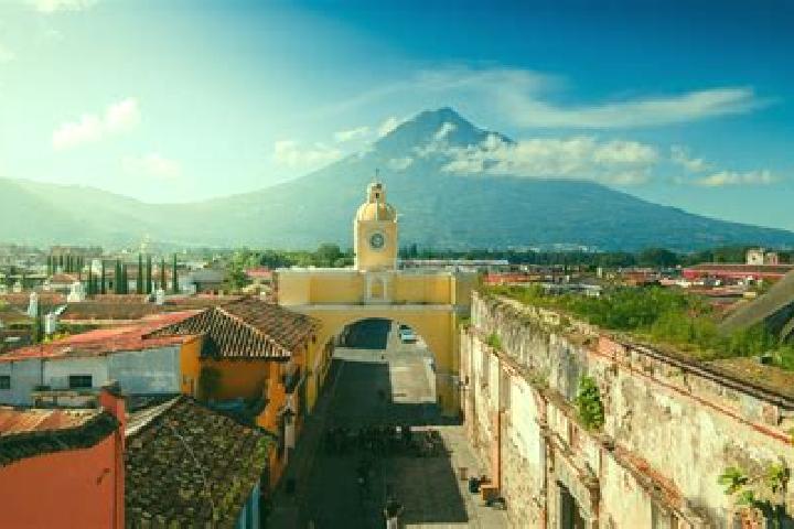 Clara, 38 — Escort in Antigua Guatemala, Guatemala