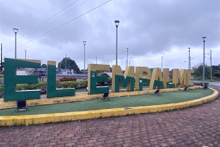 Clara, 38 — Escort in El Empalme, Ecuador